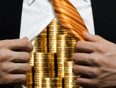 Forbes: Η θέση του πλουσιότερου Έλληνα άλλαξε χέρια το 2018